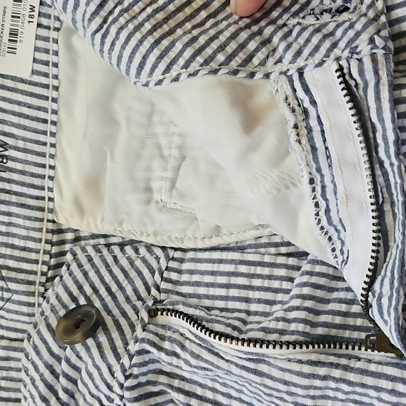 St. John's Bay Blue and White Striped Seersucker Shorts with 8" Inseam NWT - Picture 6 of 11